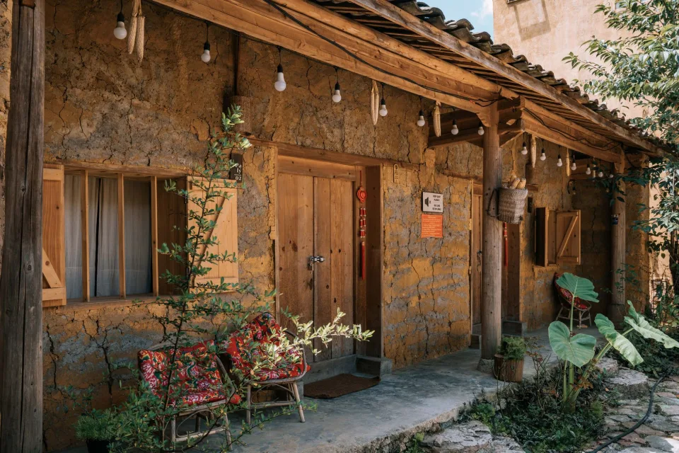 Tại Nhà Trọ
